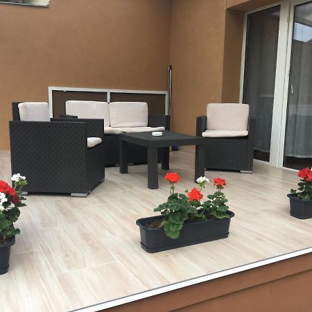 Pesti Apartmanhaz Bük Exteriör bild