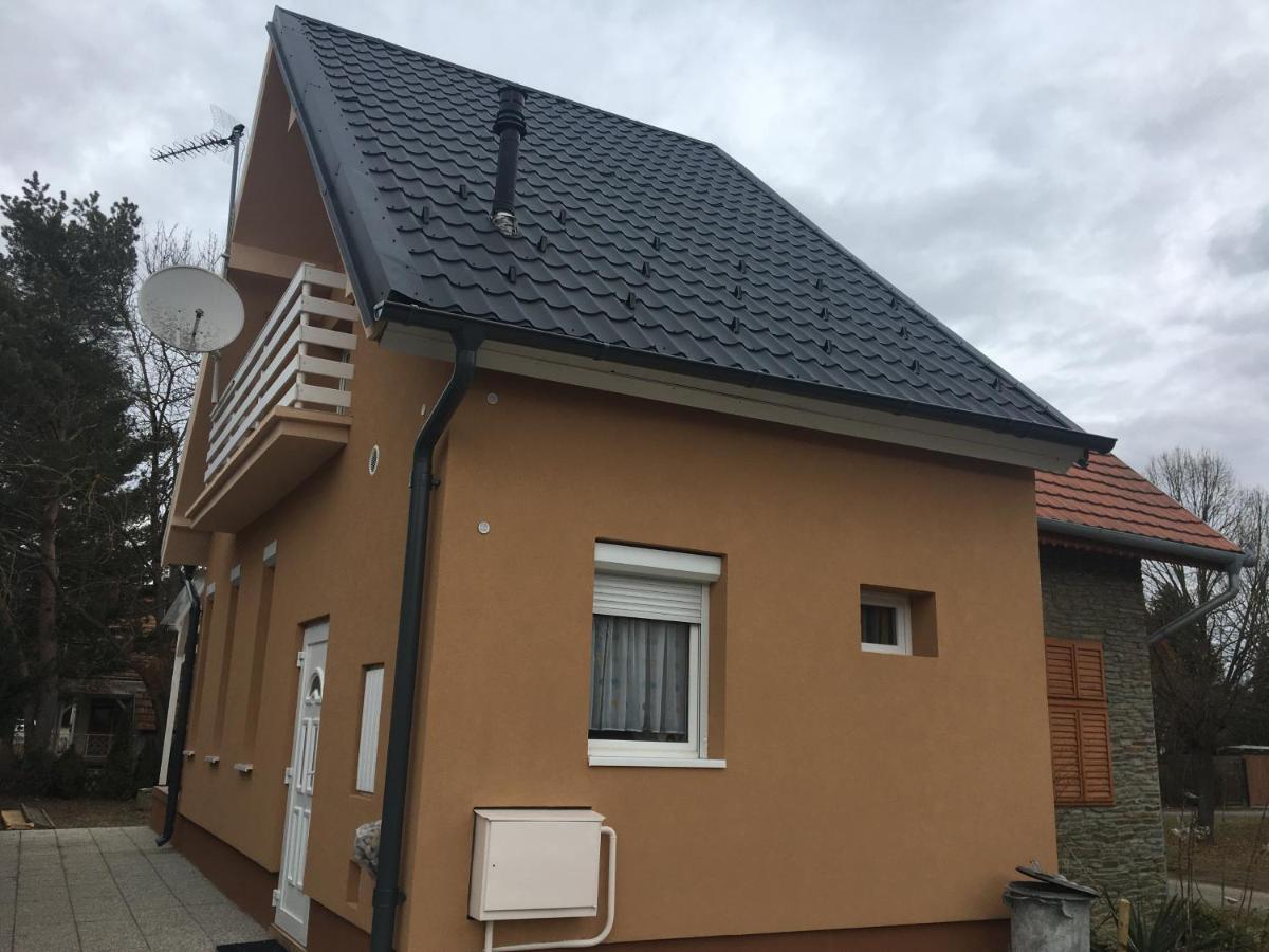 Pesti Apartmanhaz Bük Exteriör bild